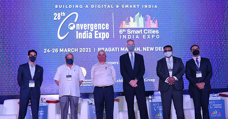 Shri Durga Shanker Mishra, Secretary, MoHUA, sets the tone at the City Leader’s Conclave on Day 2 of the 28th Convergence India and 6th Smart Cities India Expo 2021