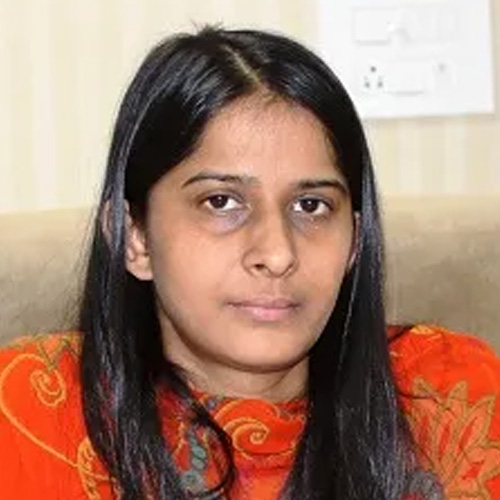 Dr Shena  Aggarwal